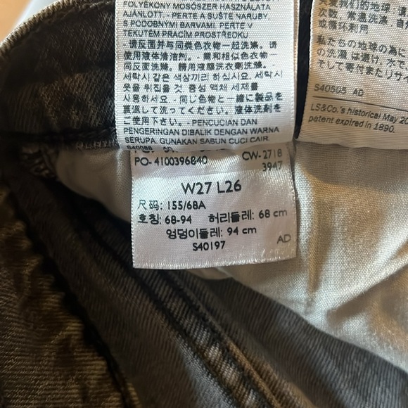 Wedgie Straight Fit Jeans in size 27x26 - Picture 5 of 5